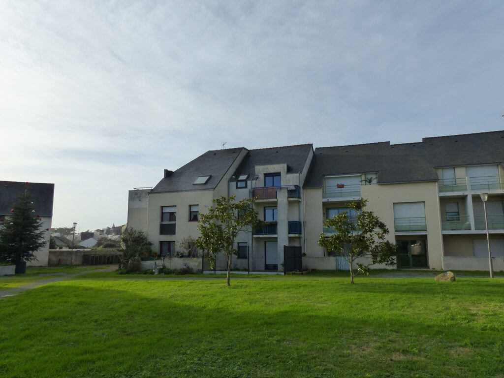 Un œil sur le chantier : SILENE et la réhabilitation d’un ensemble immobilier dans le quartier du Poulan à Batz-sur-Mer (44)